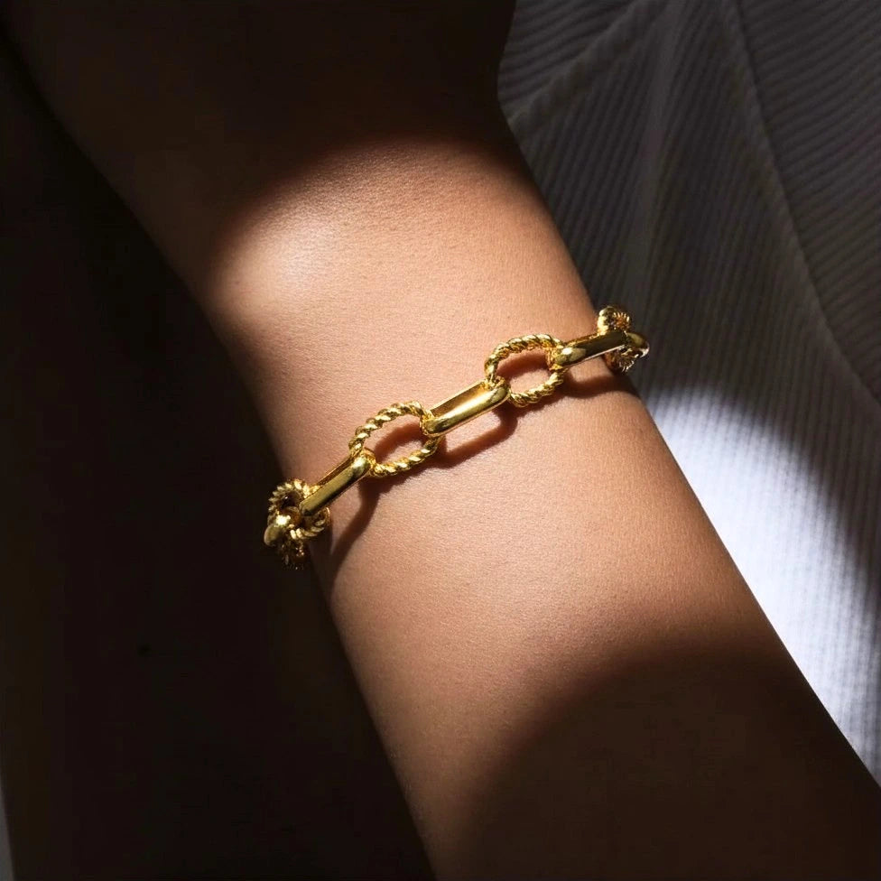 Elira Link Bracelet