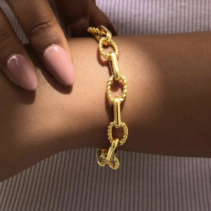 Elira Link Bracelet