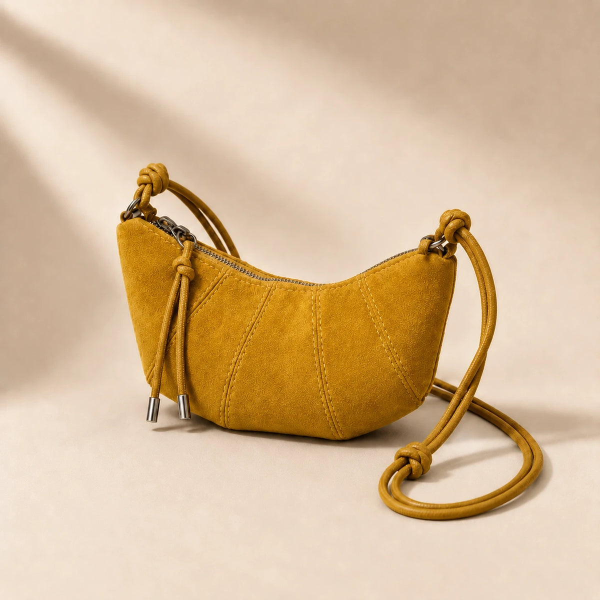Ari Shoulder Bag