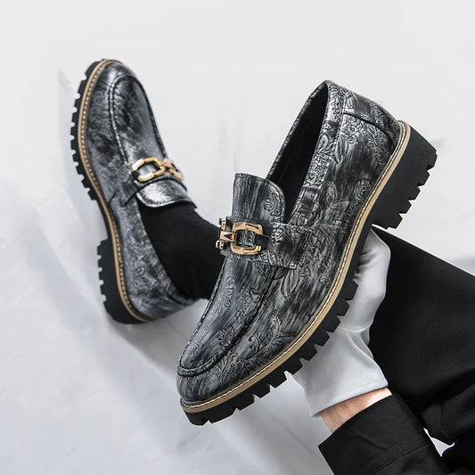 Averin Crest Loafers