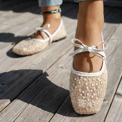 Amelie Lace Flats